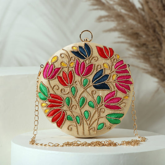 Flora Charm Clutch Purse for Women Floral Embroidered Evening Clutches Handbags Crossbody Bag for Wedding Round Purse Bag