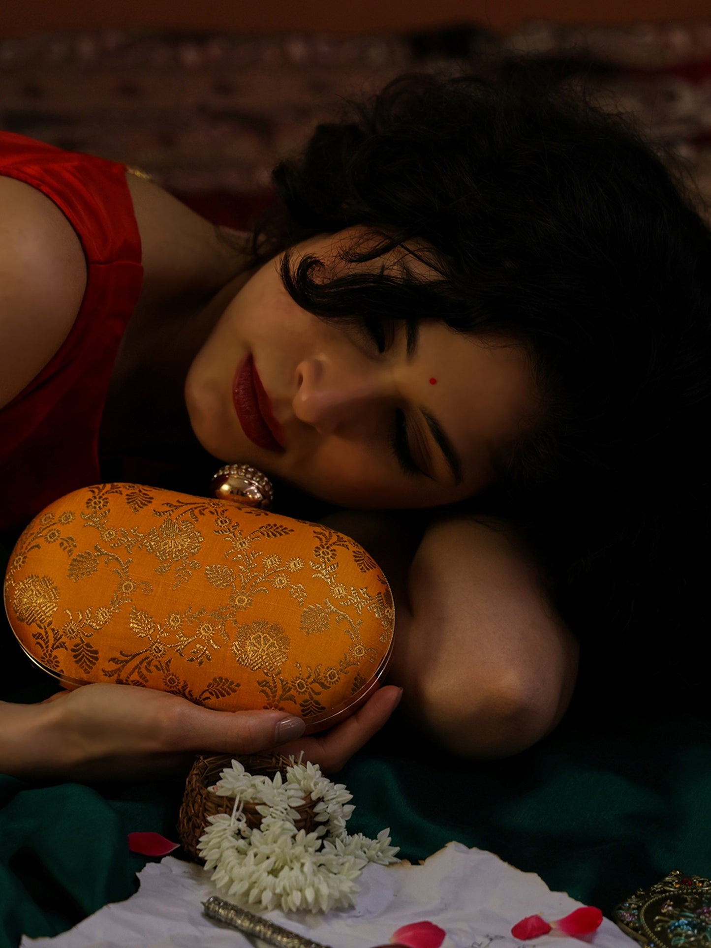Heritage Royale Embellished Clutch with Ornate Floral Detailing and Crystal Studded Clasp