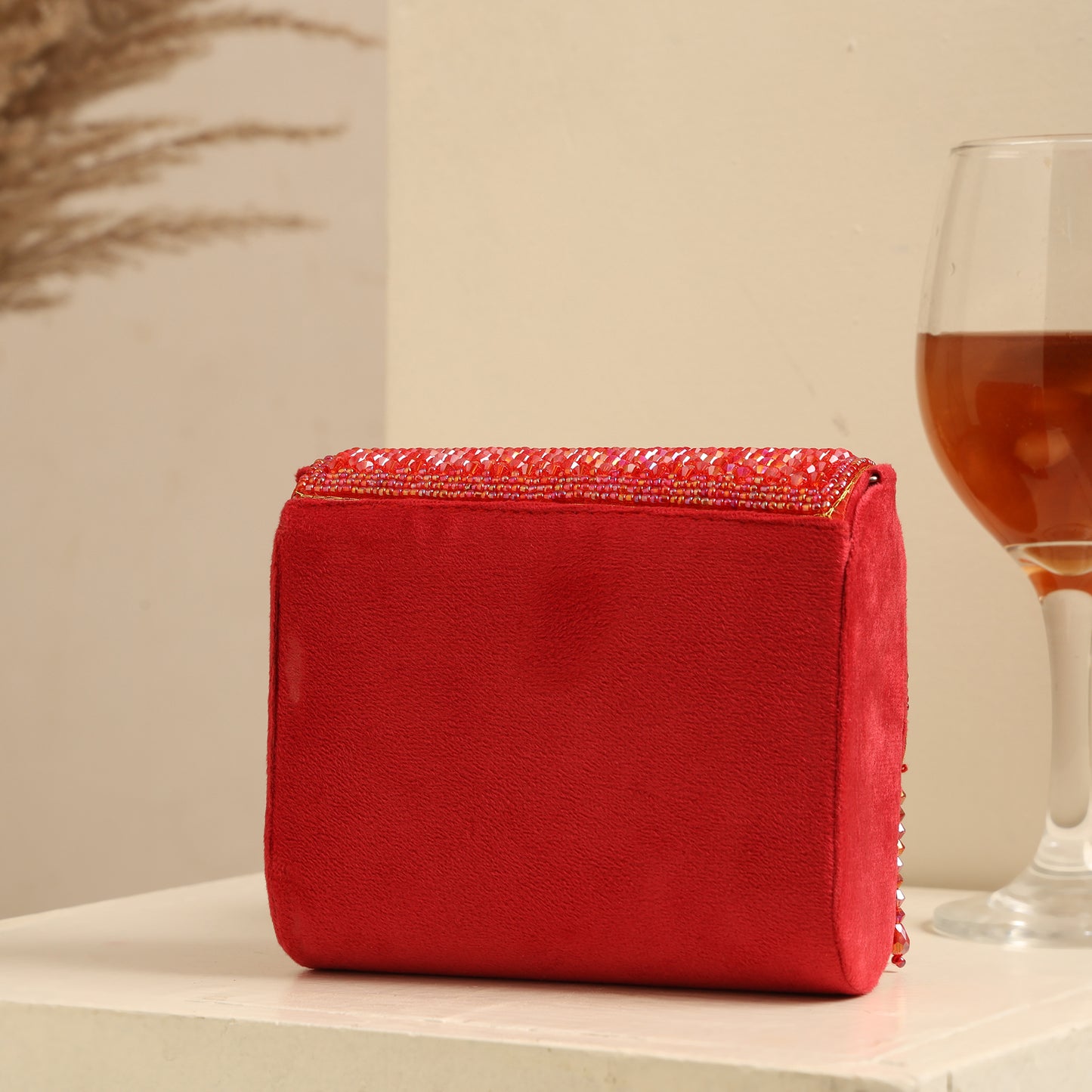 Women Multicolor Beaded Flap Handbag with Chain Strap