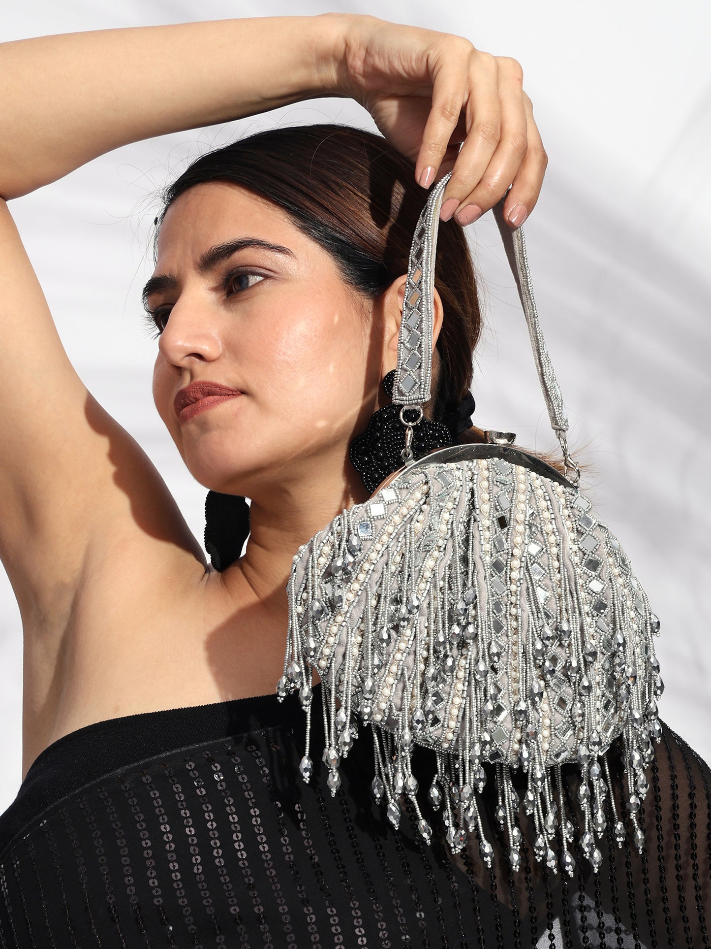 Royal Vintage Embellished Tassel Handbag – Premium Ethnic Party Clutch