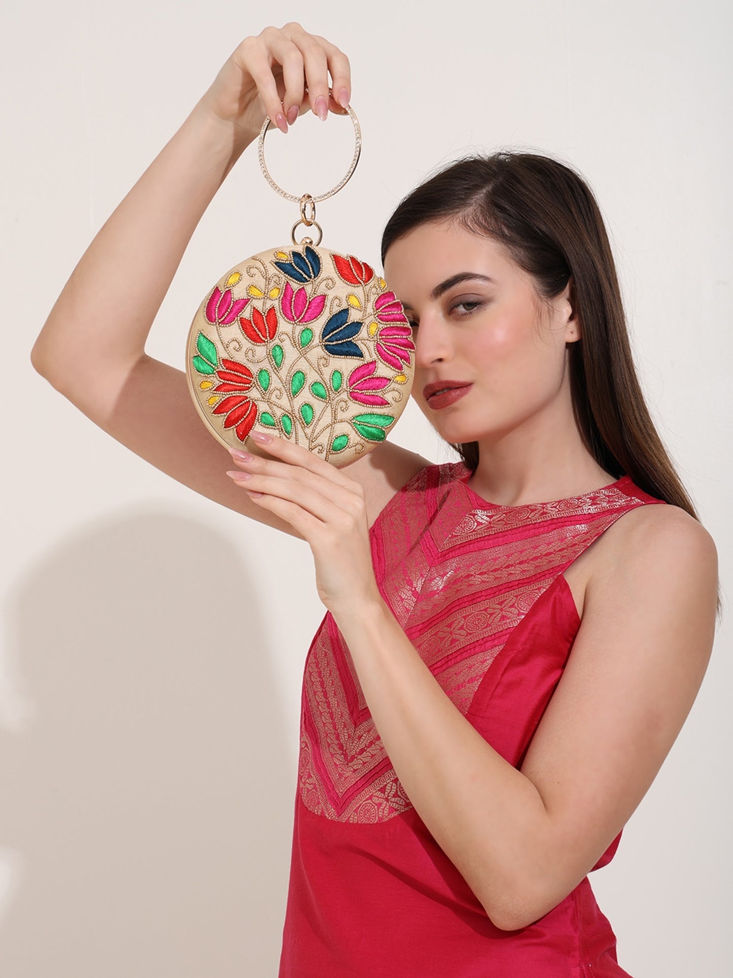 Flora Charm Clutch Purse for Women Floral Embroidered Evening Clutches Handbags Crossbody Bag for Wedding Round Purse Bag